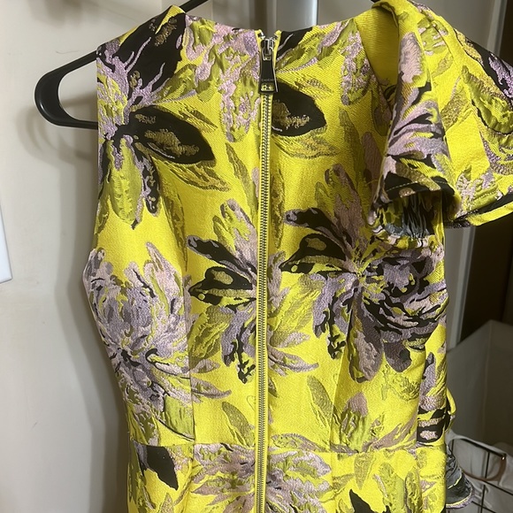 Bebe Ruffle Dress - Picture 3 of 4